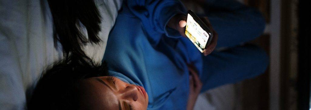 social media effects on sleep quality 2
